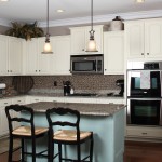 Blue and white kitchen by Bella Tucker Decorative Finishes