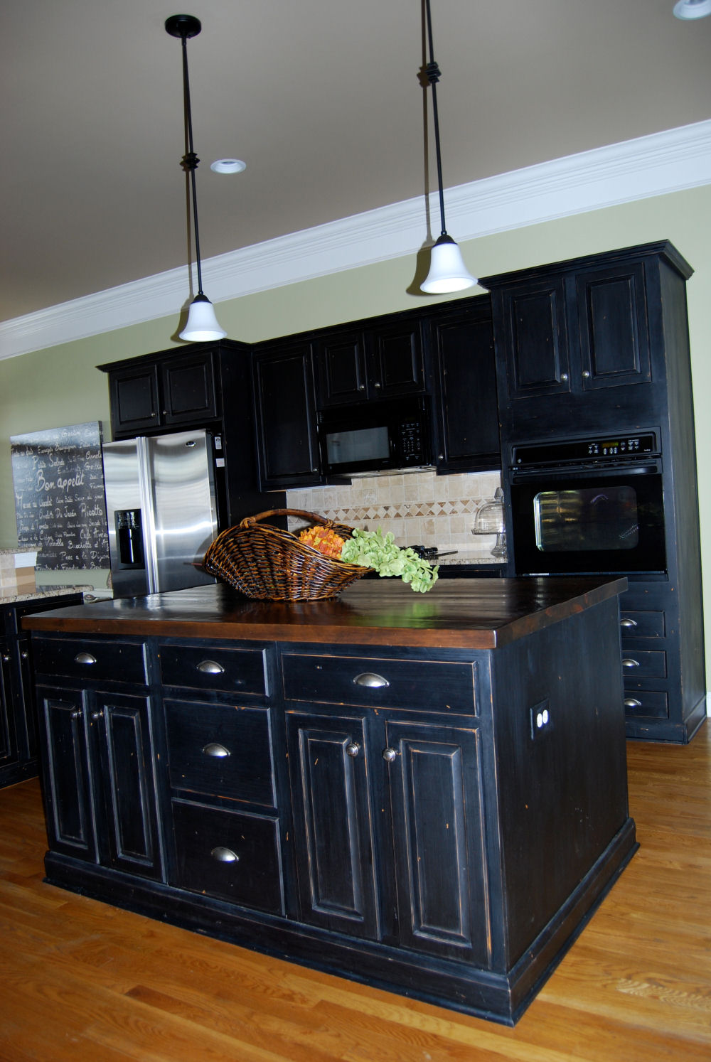Black Distressed Kitchen Cabinets, How To Paint Black Distressed Kitchen Cabinets