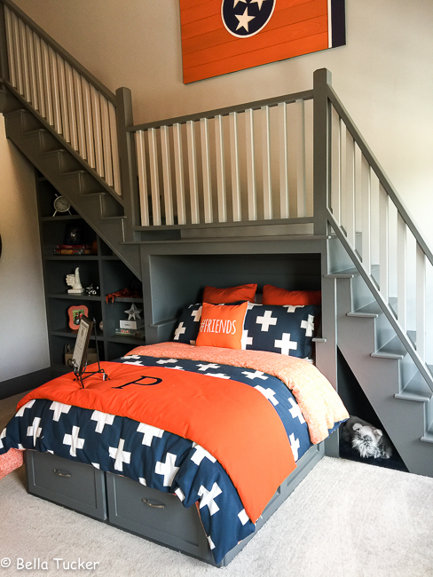 Built in Queen Bed at Nashville Parade of Homes